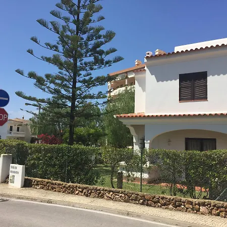 Prestige For - Maria Cecilia - Moradia Com Jardim E Churrasco -